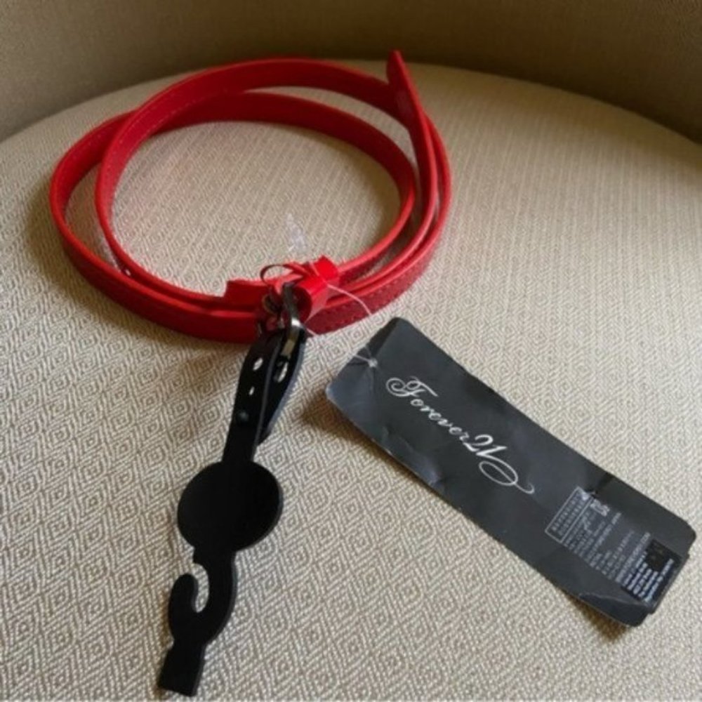 Forever 21 Women’s Skinny Red Belt. Size S/M - Picture 1 of 6